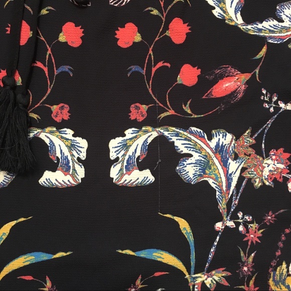 Black printed cold shoulder dress - Picture 3 of 4